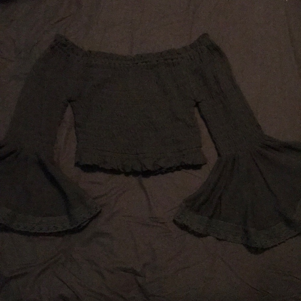 Black bell sleeved crop top
